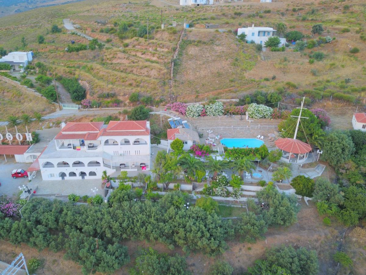 Kymothoi Rooms & Pool Bar Gavrio Quarto foto